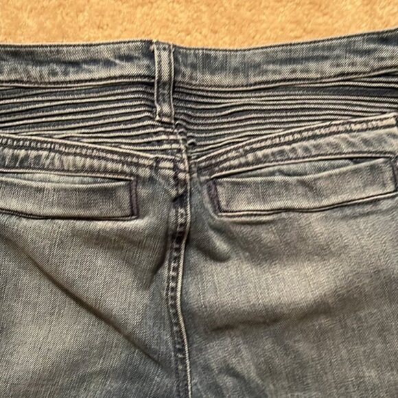 Victoria's Secret London Jean unique pleated blue jeans Size 6 - Picture 9 of 9